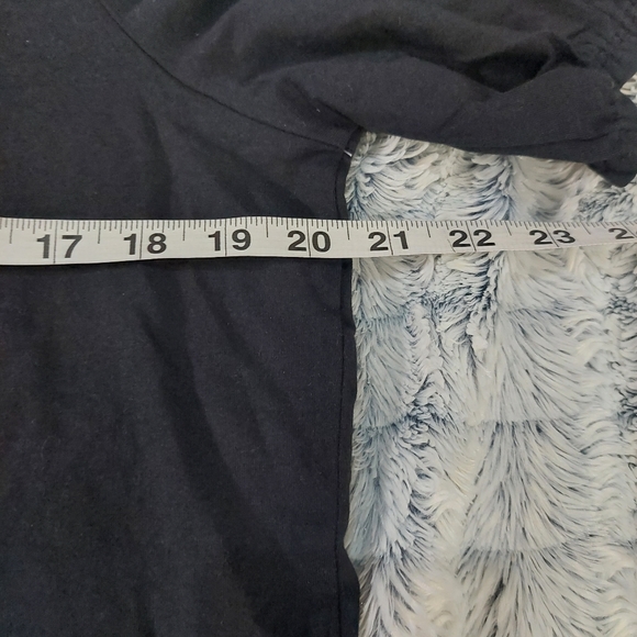 Black puffed sleeve tee XL - Picture 2 of 6